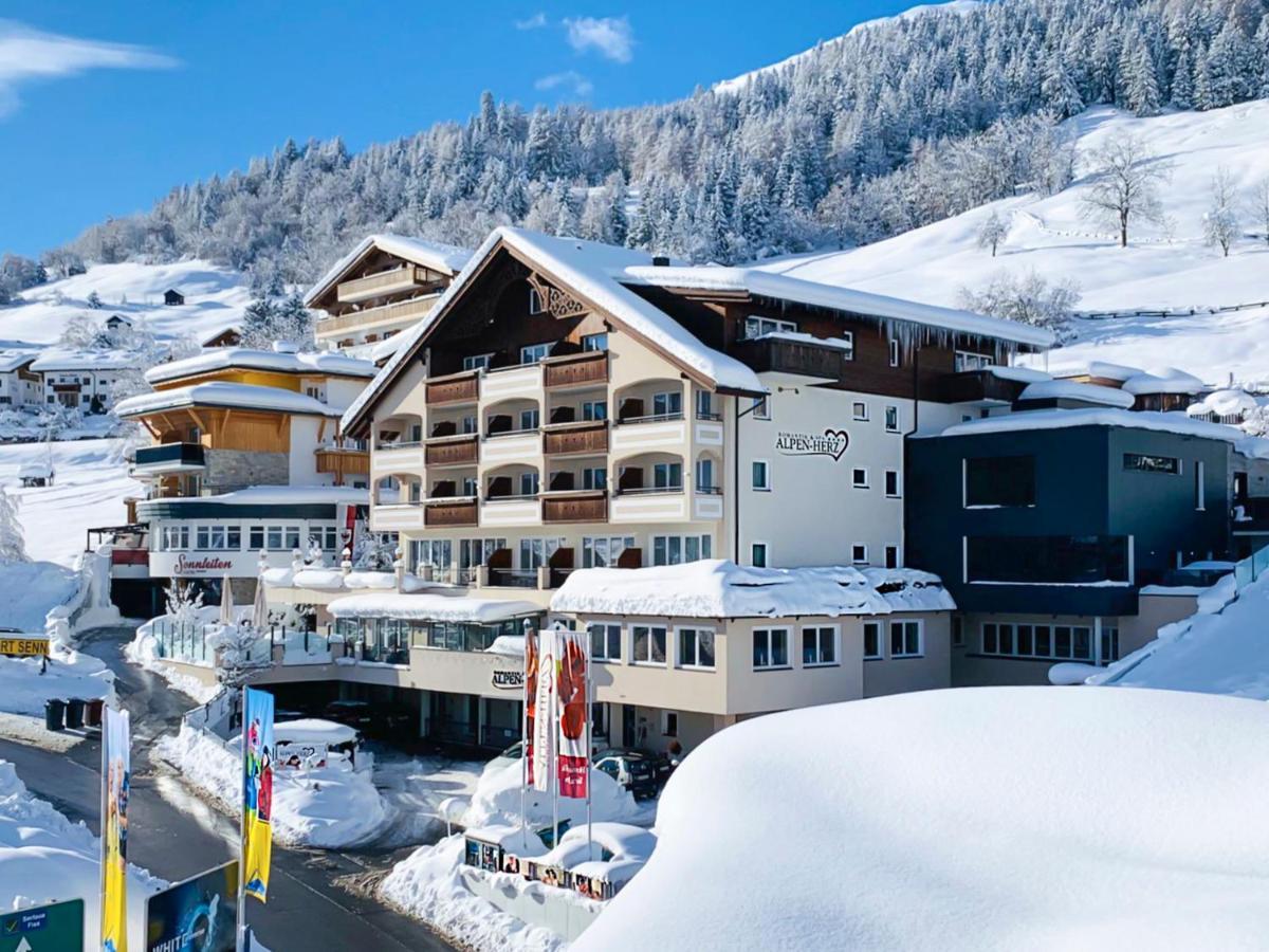Alpen-Herz Romantik & Spa - Adults Only Ladis Exterior photo